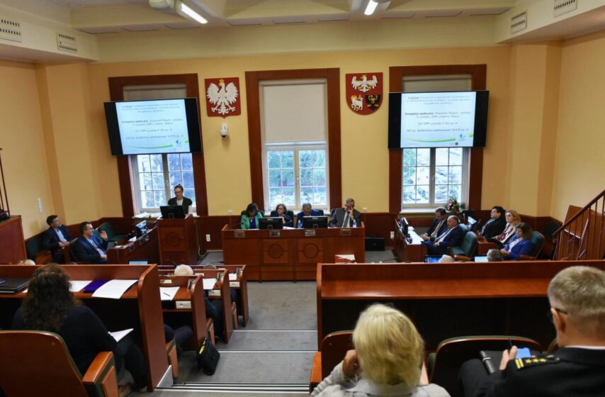 Podsumowanie sesji sejmiku województwa