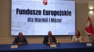 Ogromne pieniądze z Unii Europejskiej dla województwa warmińsko-mazurskiego. Marszałek podpisał kontrakt programowy.