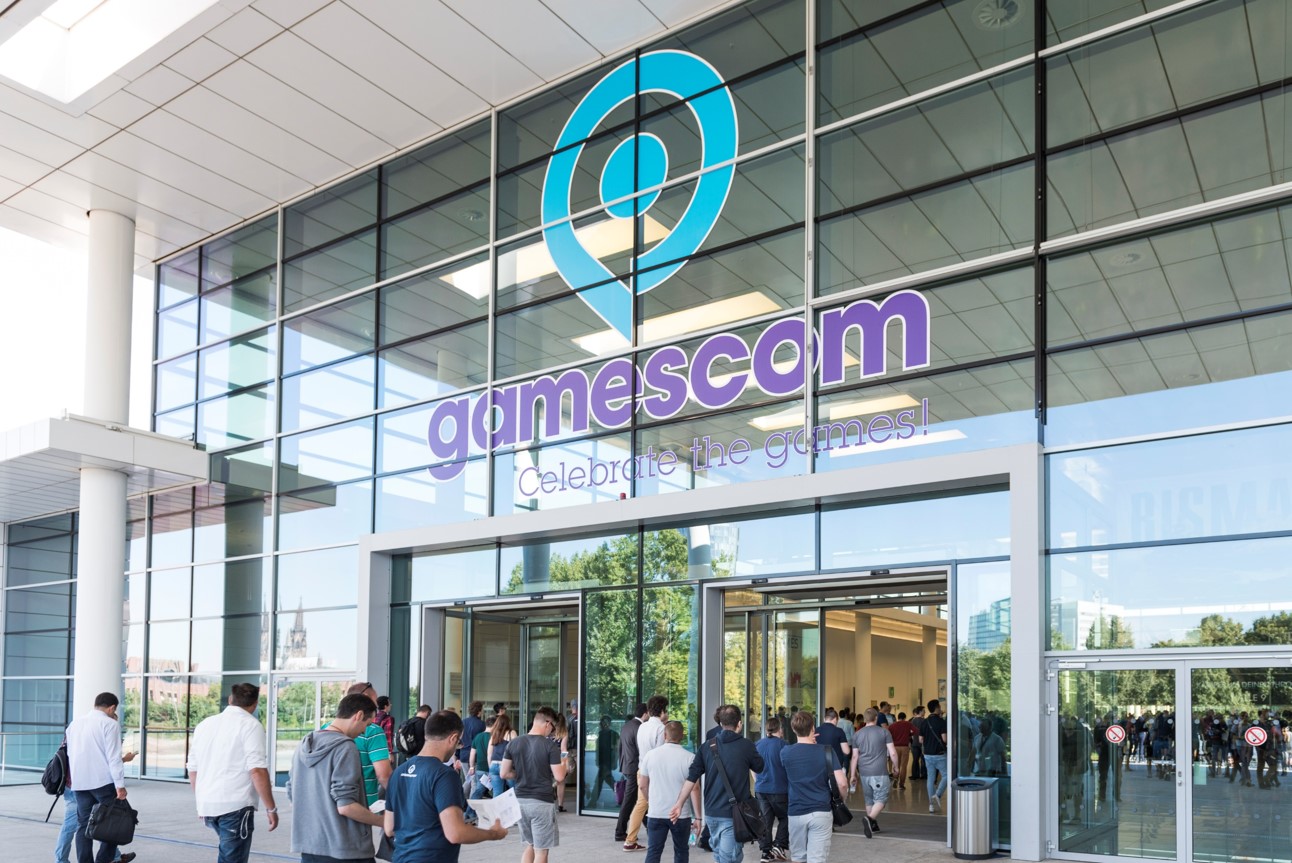 Stoisko narodowe PARP podczas targów Gamescom