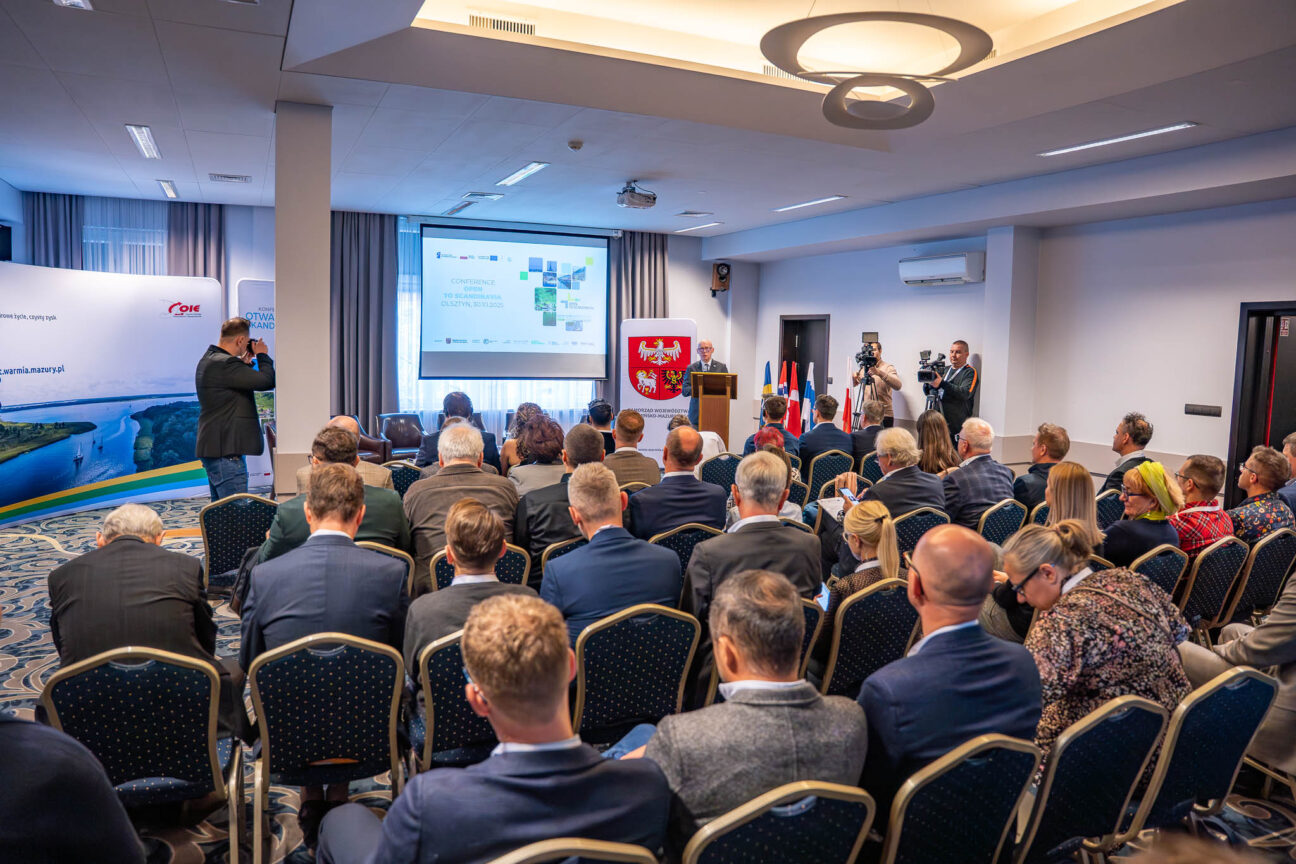 Ponad 100 uczestników, inspirujące wystąpienia i nowe możliwości współpracy – za nami 12 edycja konferencji „Otwarci na Skandynawię”