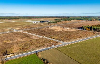 Uzbrojone tereny inwestycyjne przy Lotnisku Olsztyn-Mazury w Szymanach